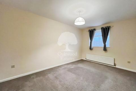3 bedroom terraced house to rent, Vine Road, Slough SL2