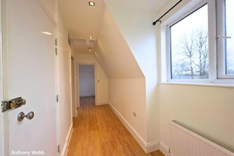 2 bedroom flat to rent, Logan Road, Edmonton, N9