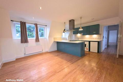 2 bedroom flat to rent, Logan Road, Edmonton, N9