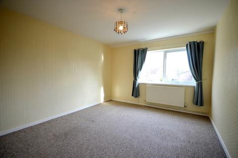 2 bedroom house to rent, Celeborn Place, Northampton NN3