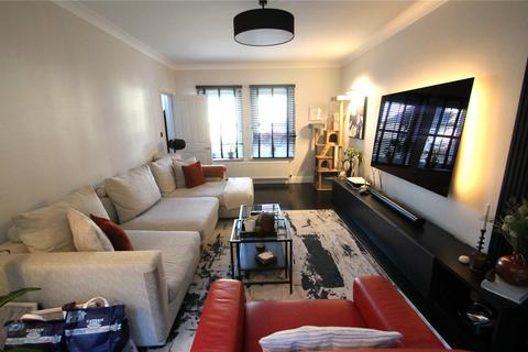 4 bedroom detached house to rent, Landsdown Close, New Barnet, Barnet, EN5
