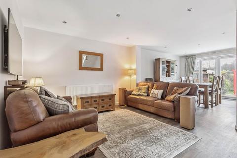 4 bedroom detached house for sale, Louvain Way, Watford