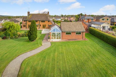 4 bedroom detached house for sale, Mold Road, Mynydd Isa, CH7