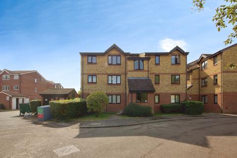 1 bedroom flat to rent, Green Pond Close, London, E17