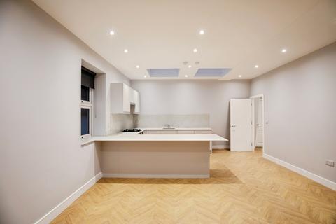 2 bedroom flat to rent, Flat 5, Limes Road SE13 6DE