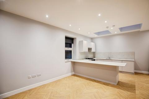 2 bedroom flat to rent, Flat 5, Limes Road SE13 6DE