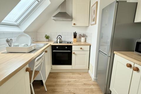 2 bedroom flat for sale, Ringwood Town Centre, BH24 1HF