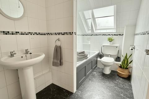 2 bedroom flat for sale, Ringwood Town Centre, BH24 1HF