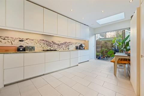 undefined, Faroe Road, London W14
