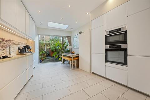 2 bedroom cottage for sale, Faroe Road, London W14