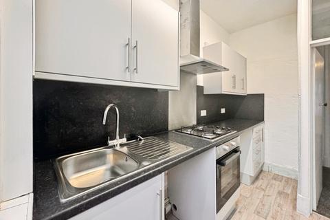 2 bedroom flat to rent, Tyrrel Drive, Southend-On-Sea