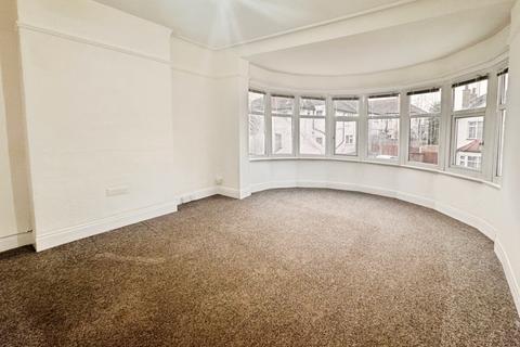 2 bedroom flat to rent, Tyrrel Drive, Southend-On-Sea