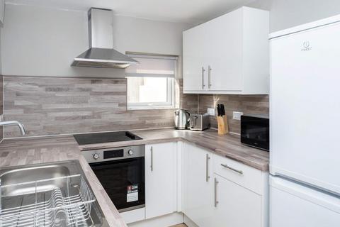 3 bedroom house to rent, Downend Park Road, Staple Hill BS16