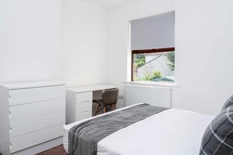 3 bedroom house to rent, Downend Park Road, Staple Hill BS16