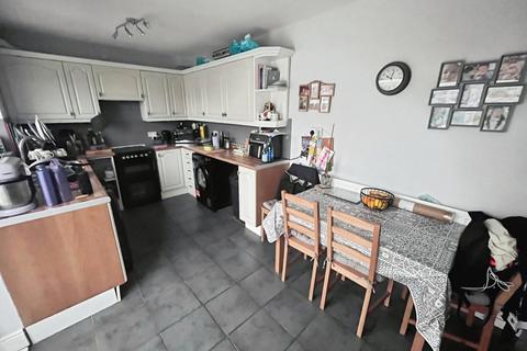 3 bedroom end of terrace house to rent, Cross Lane, Sedgley, DY3 1PB