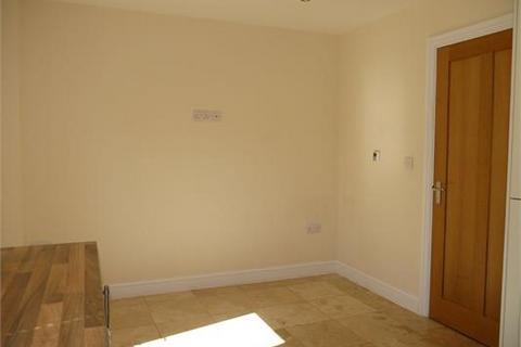 3 bedroom end of terrace house for sale, Church Lane, Husbands Bosworth