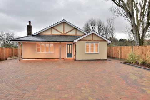 3 bedroom detached bungalow for sale, Glebe Lane, Little Easton