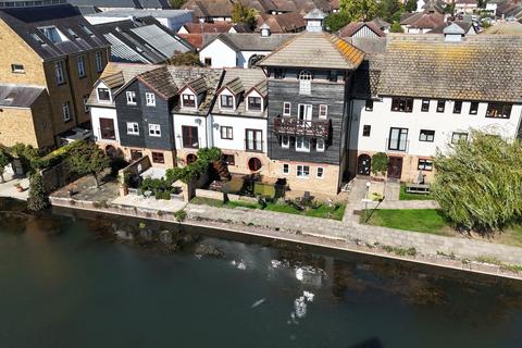 2 bedroom duplex for sale, Albany Mews, Ware SG12