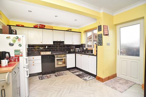 undefined, St. Andrews Parade, Harrogate, HG2
