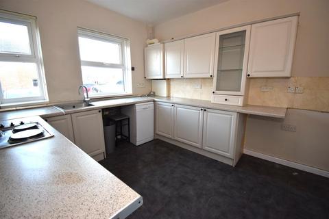 3 bedroom end of terrace house for sale, The Ridgeway, South Shields