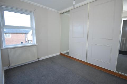 3 bedroom end of terrace house for sale, The Ridgeway, South Shields