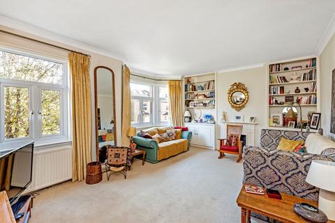 3 bedroom maisonette to rent, Wycliffe Road, London SW19