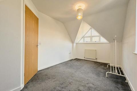 1 bedroom apartment to rent, South Avenue, Southend On Sea SS2
