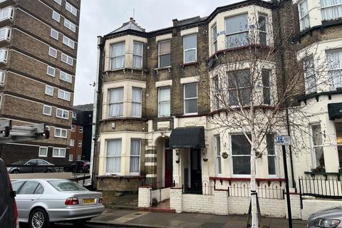 2 bedroom flat for sale, Wilson Road, Southend On Sea SS1
