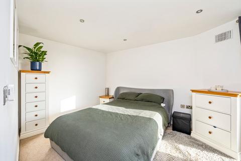 2 bedroom flat for sale, Brighton Road, Shoreham-By-Sea BN43
