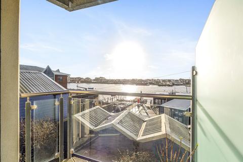 2 bedroom flat for sale, Brighton Road, Shoreham-By-Sea BN43