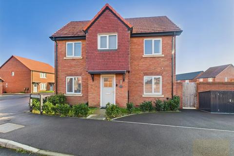 3 bedroom end of terrace house for sale, Weaver Drive, Churchdown