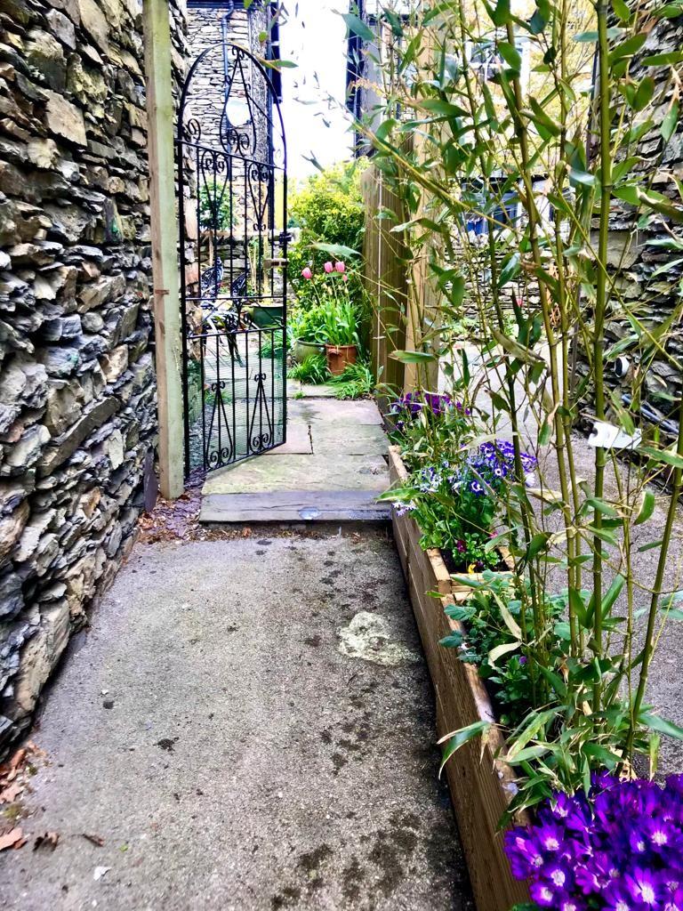 Rear Entrance to garden
