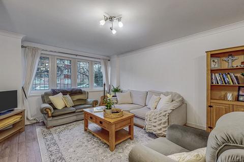 3 bedroom flat for sale, Chesterfield Gardens, Glasgow G12
