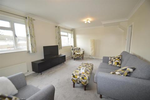 3 bedroom apartment for sale, Great Cullings, Romford