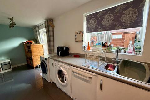 3 bedroom semi-detached house for sale, Mandalay Road, Pleasley