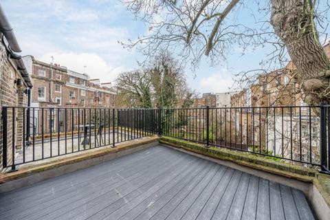Studio to rent, St. Stephens Crescent, London W2
