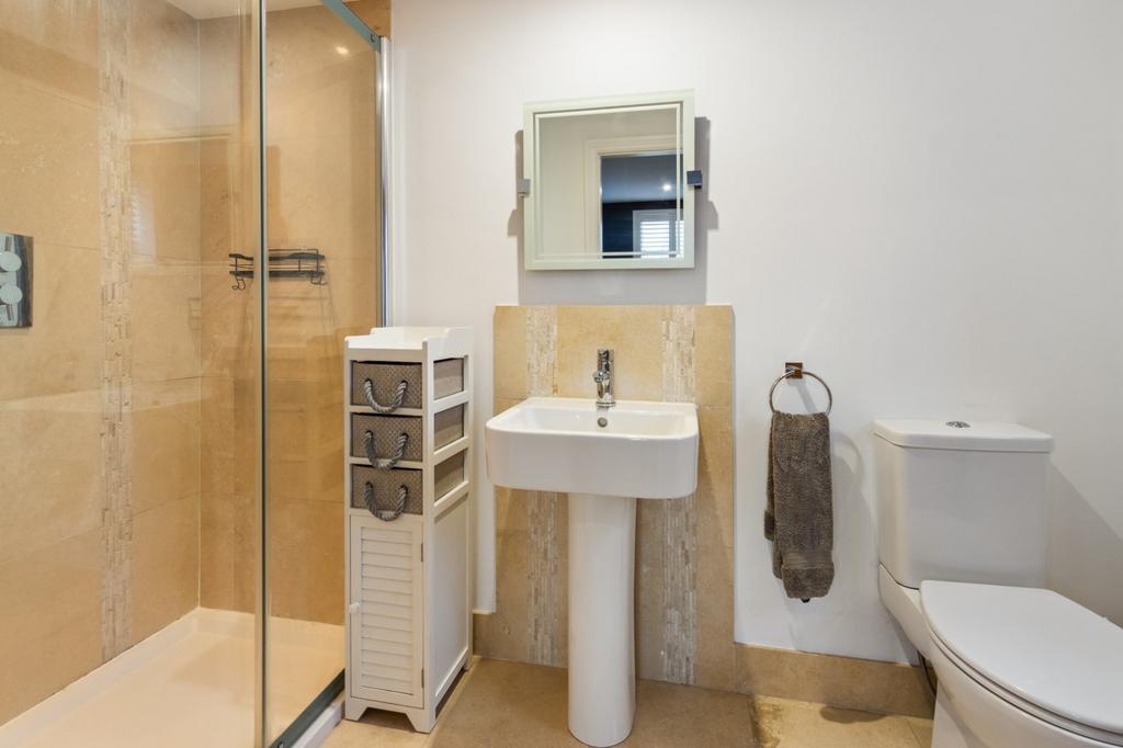 Ensuite