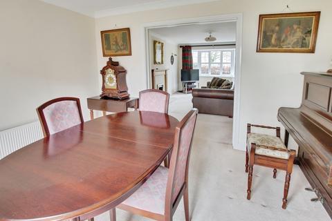 5 bedroom detached house for sale, Park View East, March PE15