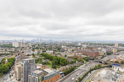 2 bedroom flat to rent, Sky View Tower, Stratford E15