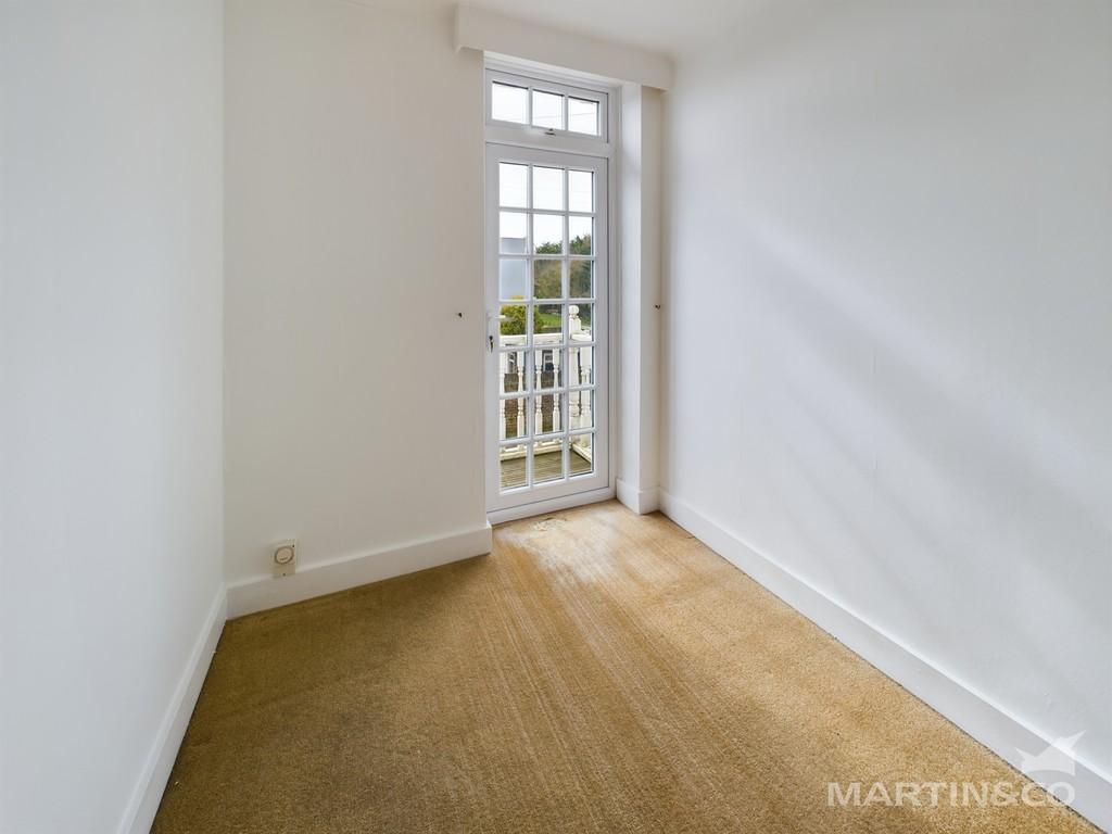 Small Bedroom