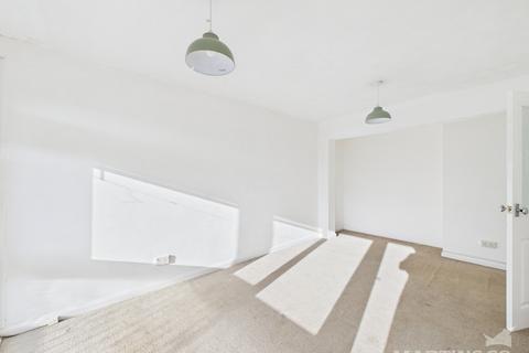 2 bedroom apartment to rent, The Street, Rustington