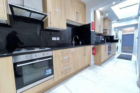 undefined, Uxbridge Road, HANWELL