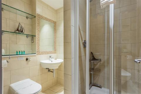 2 bedroom apartment to rent, The Quay, Poole
