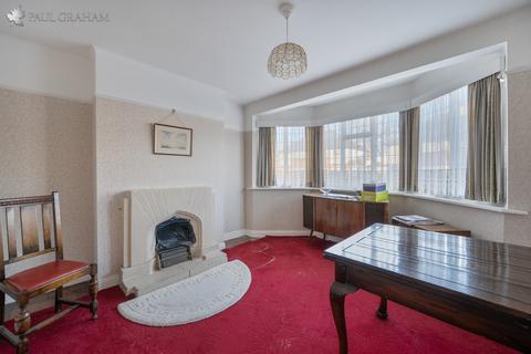 3 bedroom semi-detached house for sale, Shirley Avenue, Sutton