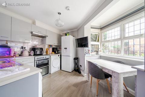 2 bedroom end of terrace house for sale, Cricketers Terrace, Carshalton