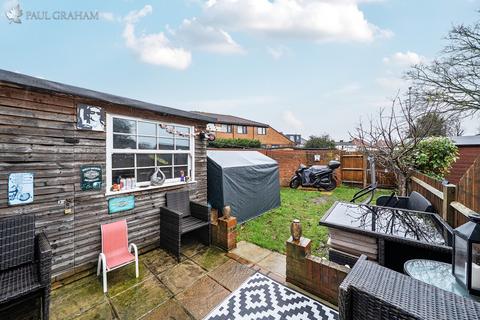 2 bedroom end of terrace house for sale, Cricketers Terrace, Carshalton