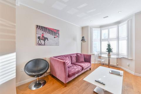 4 bedroom house for sale, Cabul Road, Battersea, London, SW11