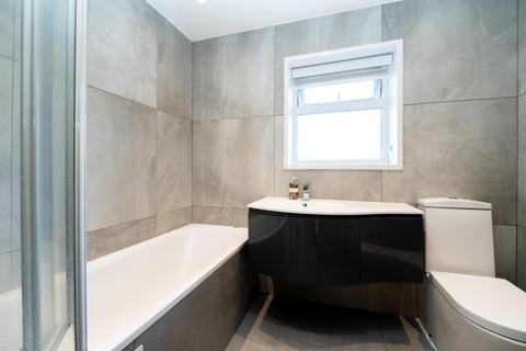 4 bedroom semi-detached house for sale, Crown Road Borehamwood