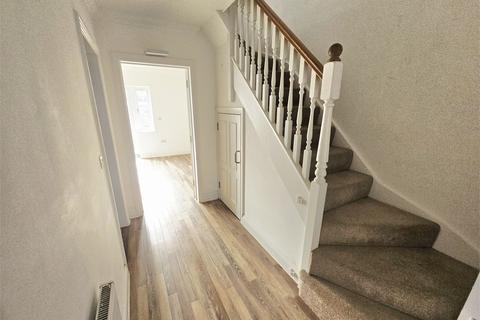 4 bedroom terraced house for sale, Hart Road, Thundersley, Benfleet,