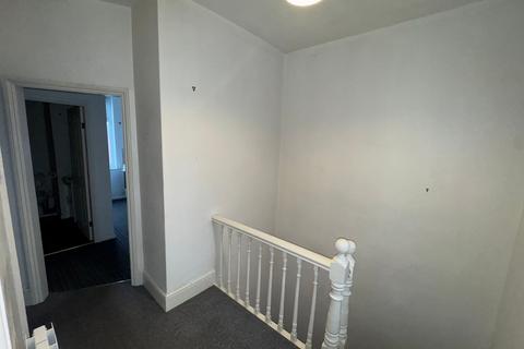 1 bedroom flat to rent, Derby Road, Stapleford, NG9